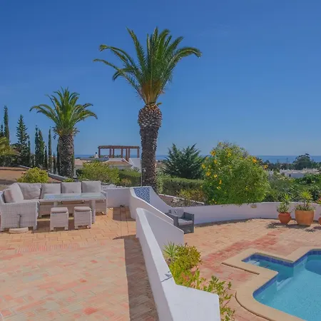 Villa Casa Montaza 4 Bedroom With Private Pool In