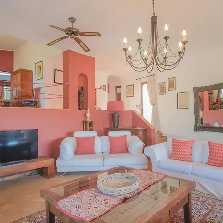 Casa Montaza 4 Bedroom With Private Pool In