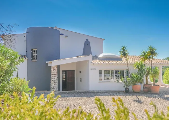 Casa Montaza 4 Bedroom With Private Pool In Lagos