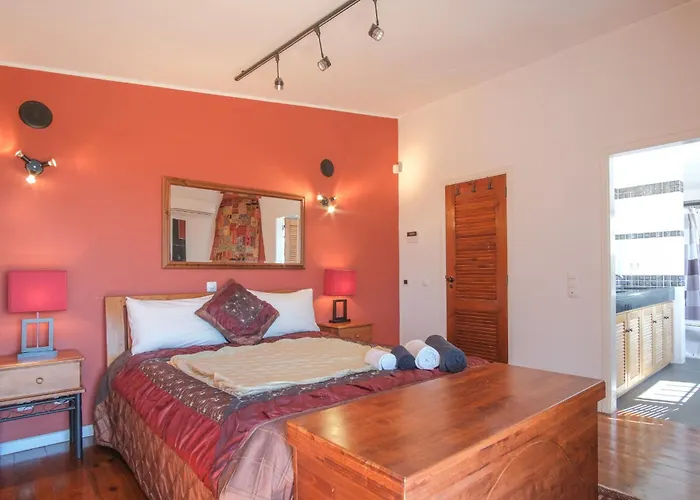 Casa Montaza 4 Bedroom With Private Pool In Lagos