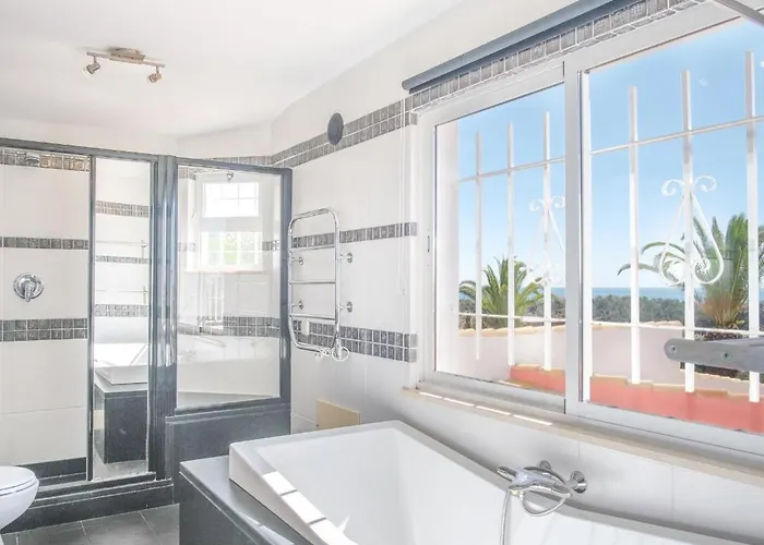 Casa Montaza 4 Bedroom With Private Pool In