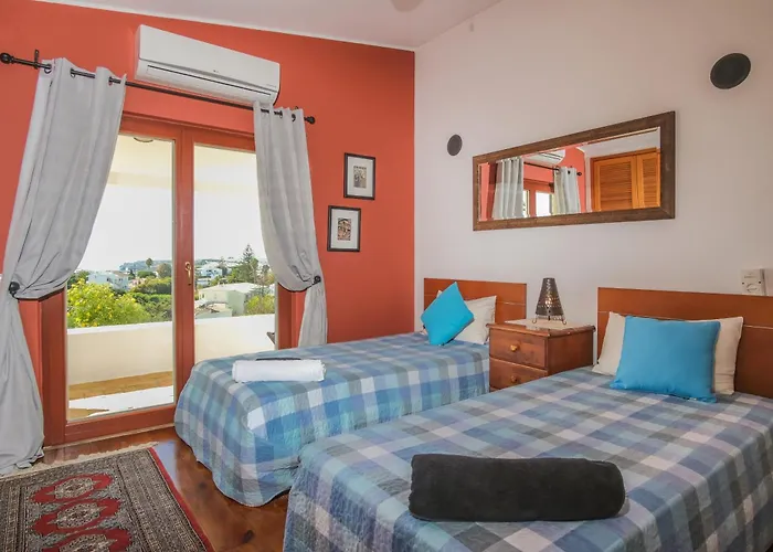 Casa Montaza 4 Bedroom With Private Pool In Lagos