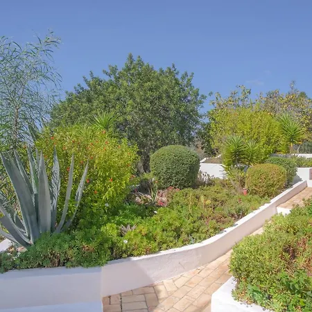 Casa Montaza 4 Bedroom With Private Pool In Лагуш